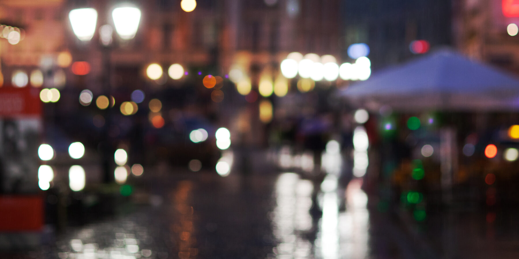 Blurry wet cityscape